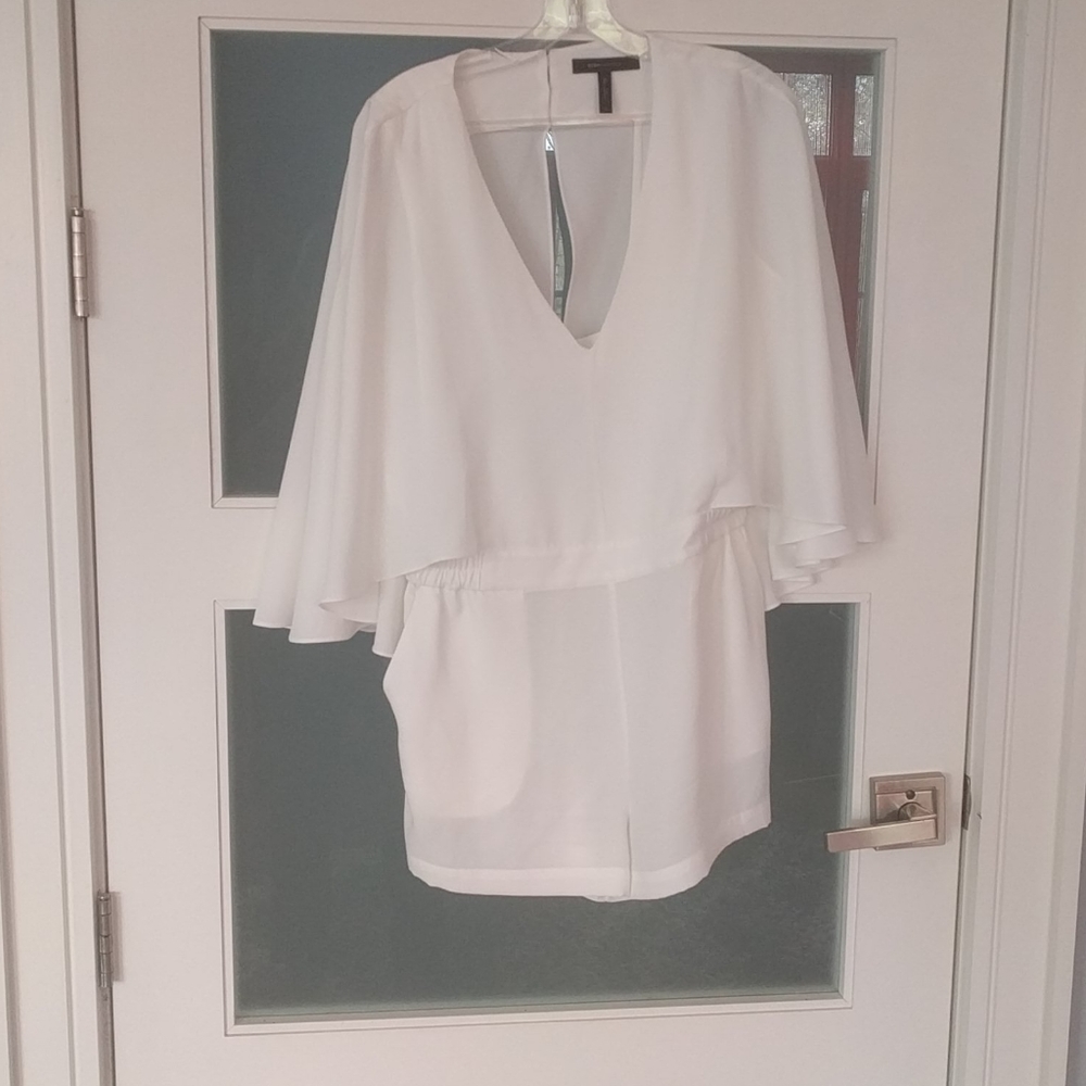 👠👠 White romper by BCBGMaxazaria👠👠👠